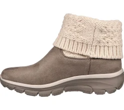 Relaxed Fit: Easy Going - Cozy Weather