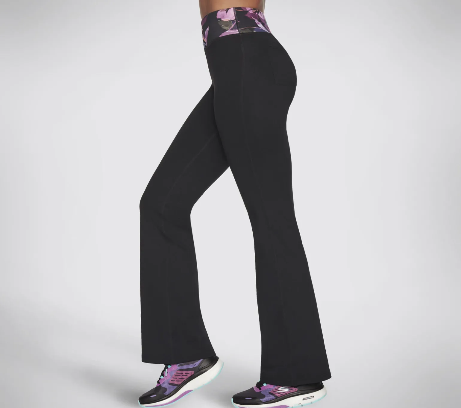The GO FLEX Ultraviolet Flare Pant
